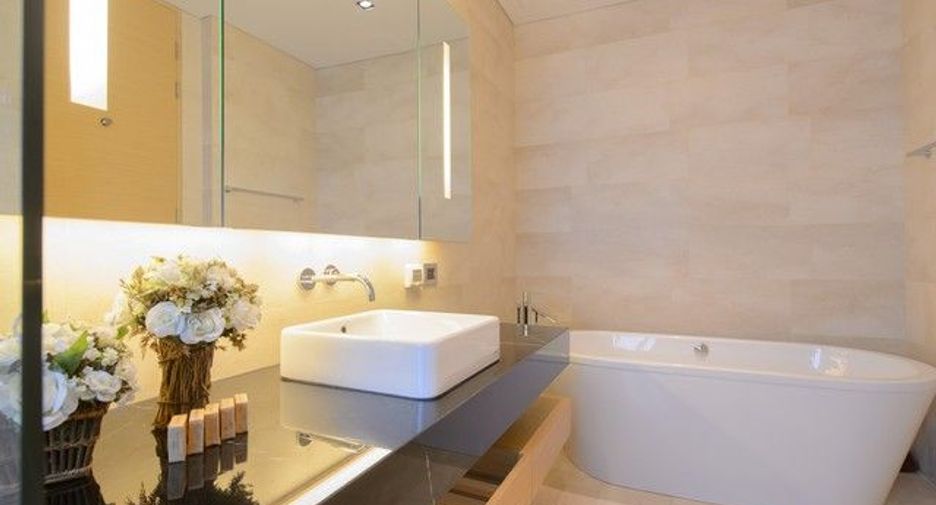 Condo en venta de 2 habitaciones en Sathon, Bangkok