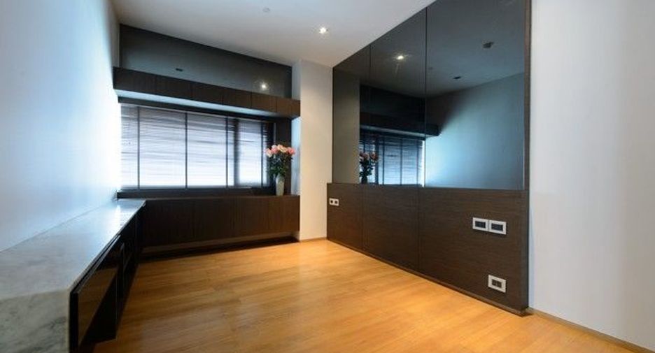 Condo en venta de 2 habitaciones en Sathon, Bangkok