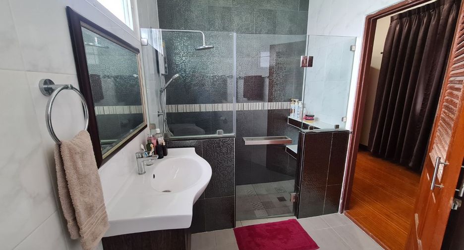 Casa en venta de 4 habitaciones en Mueang Ubon Ratchathani, Ubon Ratchathani
