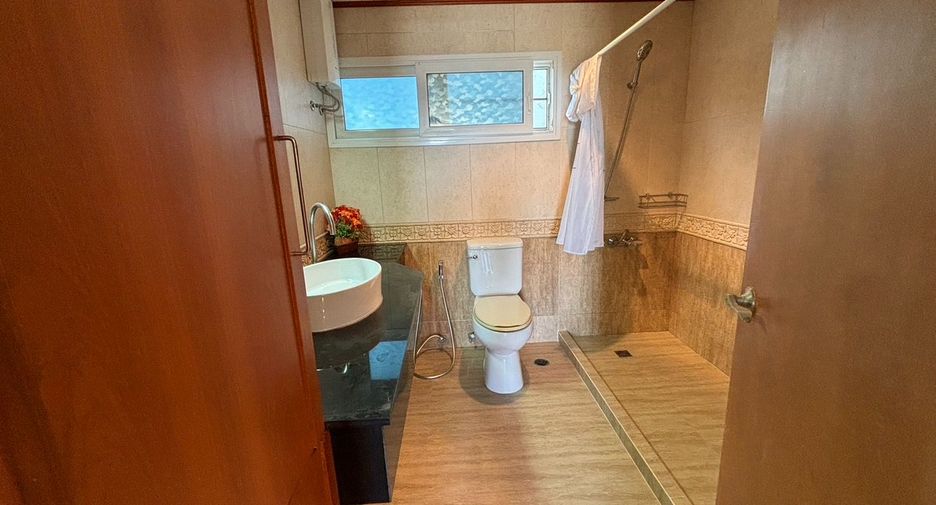 For sale 2 bedrooms condo in Mueang Rayong, Rayong