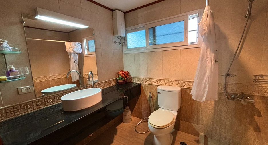 For sale 2 bedrooms condo in Mueang Rayong, Rayong