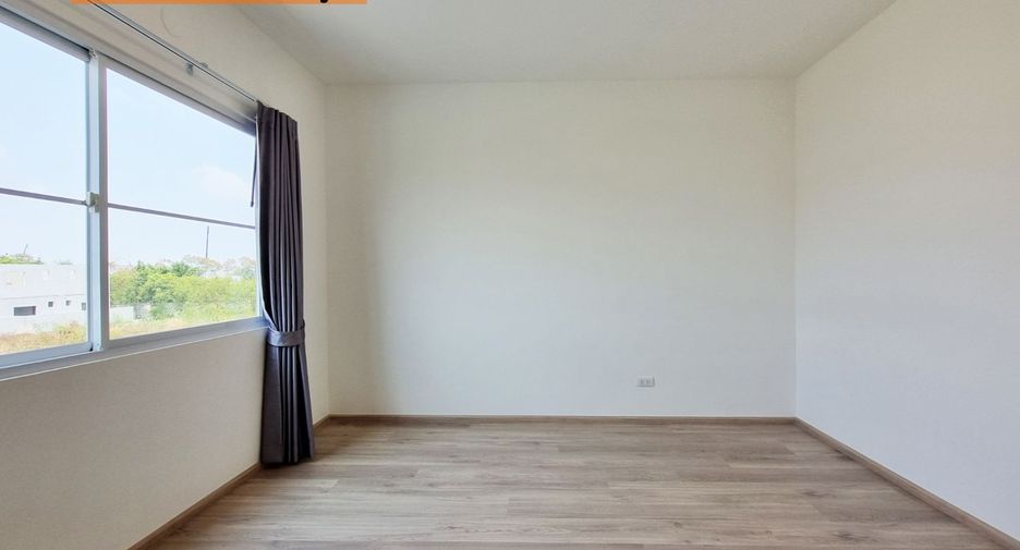 Casa adosada en venta de 2 habitaciones en Bang Phli, Samut Prakan