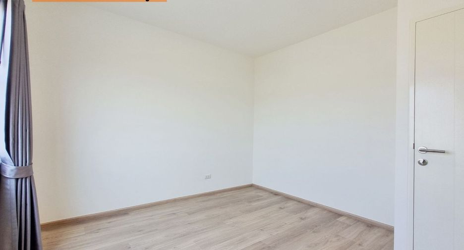 Casa adosada en venta de 2 habitaciones en Bang Phli, Samut Prakan