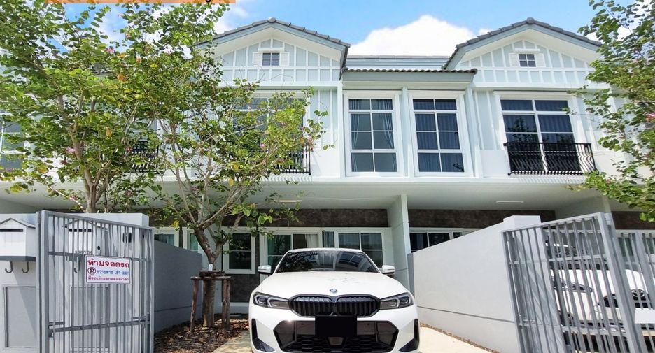 Casa adosada en venta de 2 habitaciones en Bang Phli, Samut Prakan