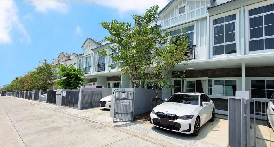 Casa adosada en venta de 2 habitaciones en Bang Phli, Samut Prakan