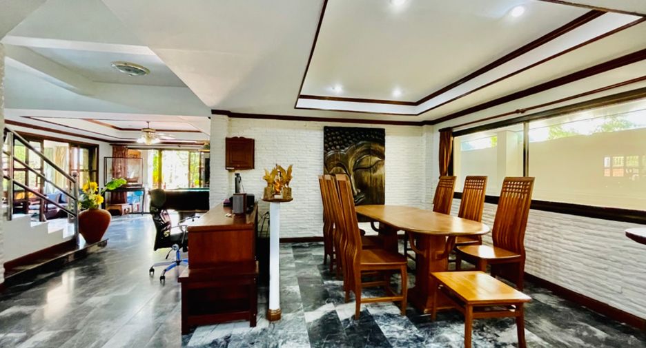À louer 3 chambres maison à Bang Lamung, Chonburi