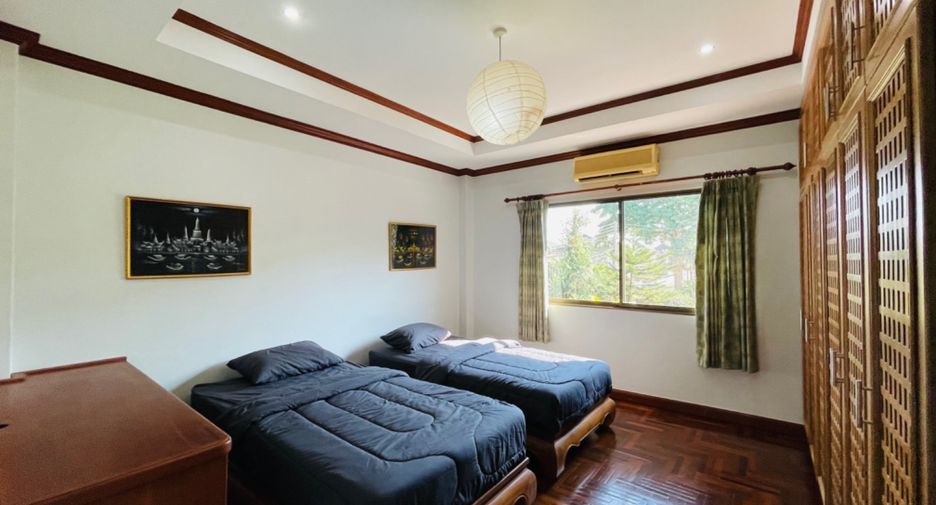 À louer 3 chambres maison à Bang Lamung, Chonburi