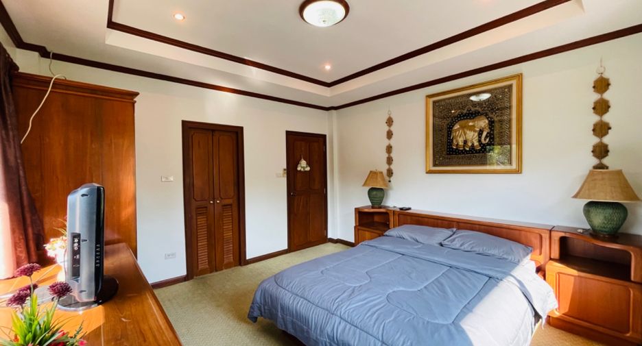 À louer 3 chambres maison à Bang Lamung, Chonburi