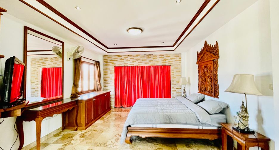 À louer 3 chambres maison à Bang Lamung, Chonburi