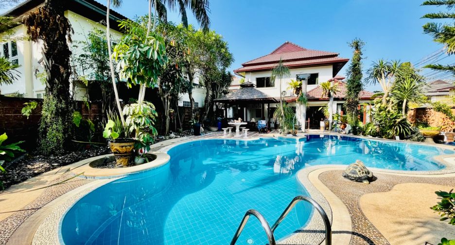 À louer 3 chambres maison à Bang Lamung, Chonburi