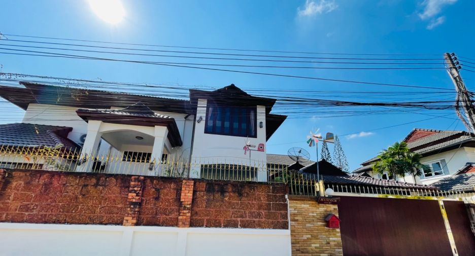 À louer 3 chambres maison à Bang Lamung, Chonburi