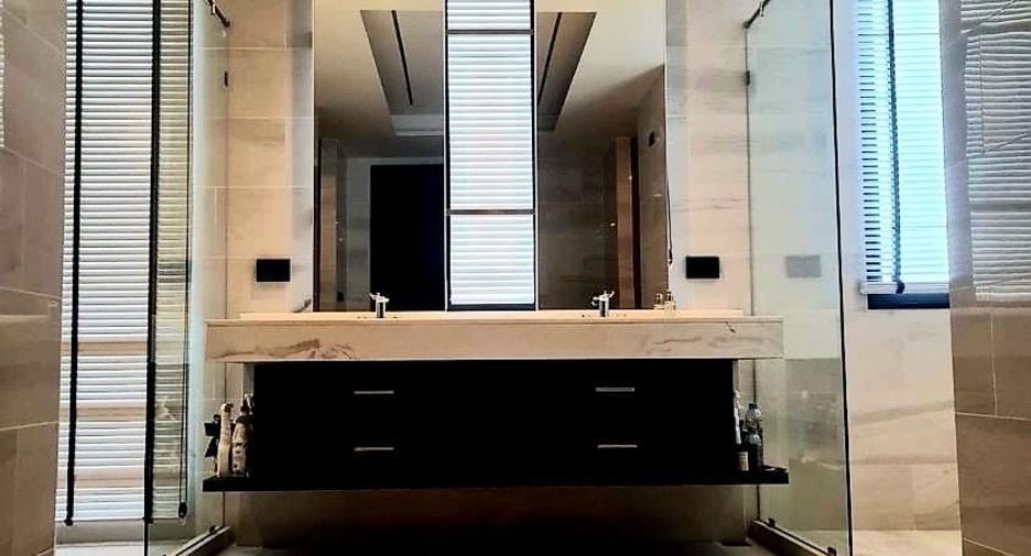 For rent 4 bedrooms townhouse in Watthana, Bangkok