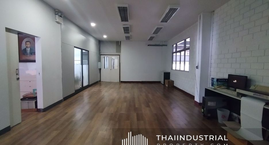 For rent warehouse in Phra Khanong, Bangkok