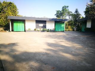 For rent 15 Beds warehouse in Mueang Chiang Mai, Chiang Mai