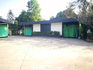 For rent 15 bed warehouse in Mueang Chiang Mai, Chiang Mai