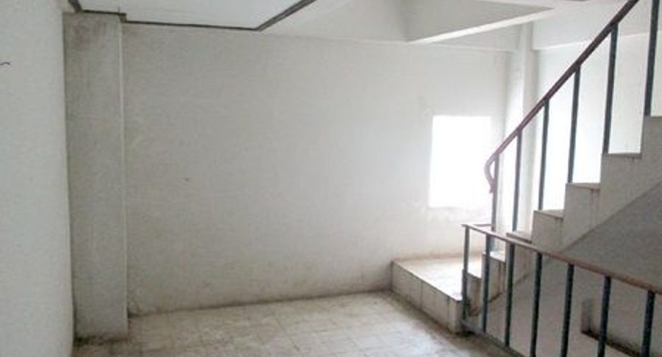 For sale retail Space in Wat Bot, Phitsanulok