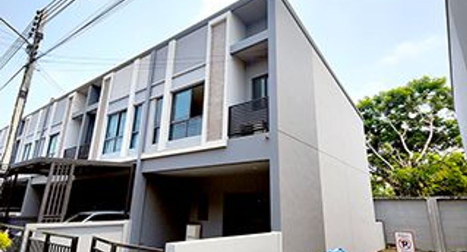 Reihenhaus zum Kauf mit 3 Zimmer in Mueang Pathum Thani, Pathum Thani
