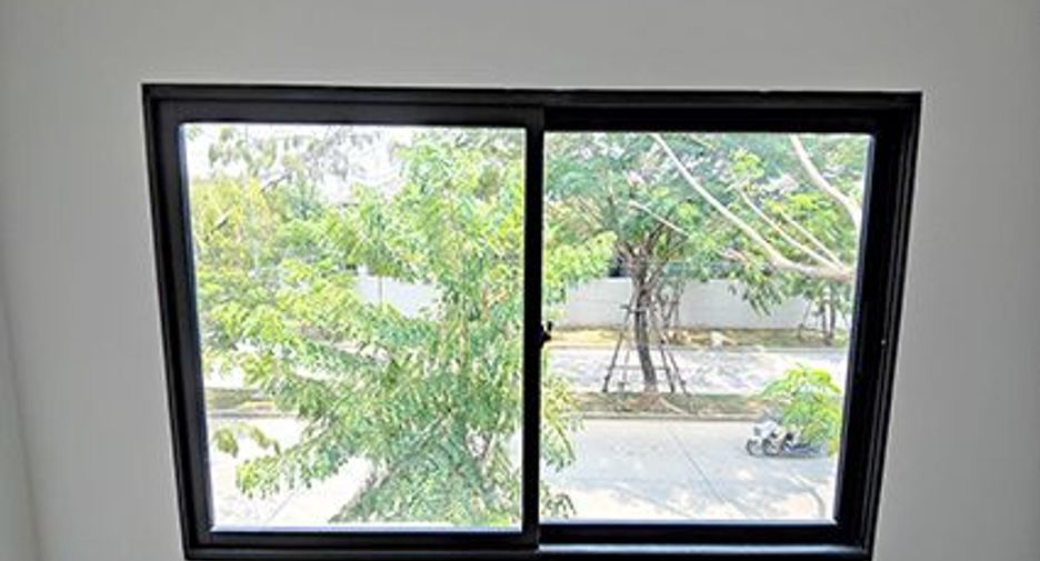 Reihenhaus zum Kauf mit 3 Zimmer in Mueang Pathum Thani, Pathum Thani