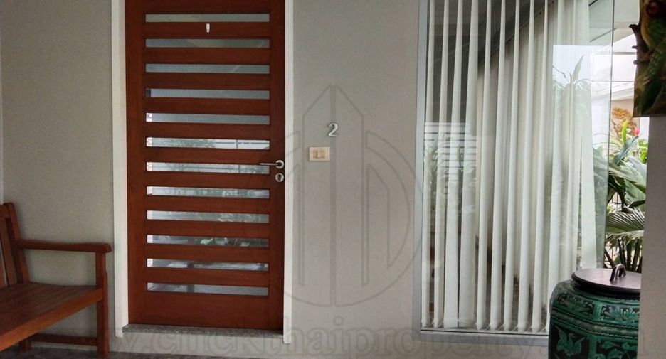 出租 4 卧室 独立屋 在 Khlong Toei, 曼谷