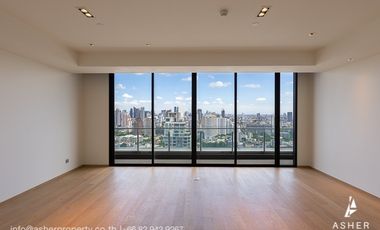 For sale 3 bedrooms condo in Khlong Toei, Bangkok