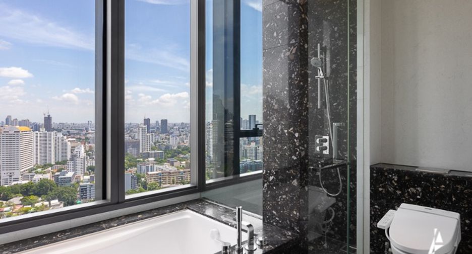 Wohnung zum Kauf mit 3 Zimmer in Khlong Toei, Bangkok
