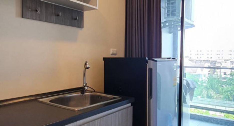 For sale 1 bed condo in Min Buri, Bangkok