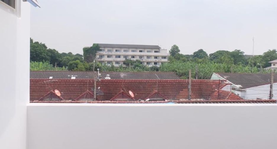 For sale 3 bedrooms house in Mueang Samut Prakan, Samut Prakan