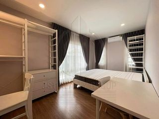 For sale 4 bedrooms house in Bang Khen, Bangkok