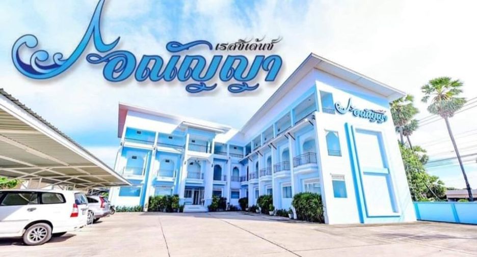 For sale 32 bed hotel in Ban Lat, Phetchaburi