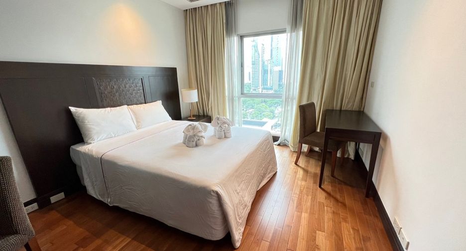 Condo en alquiler de 4 habitaciones en Pathum Wan, Bangkok