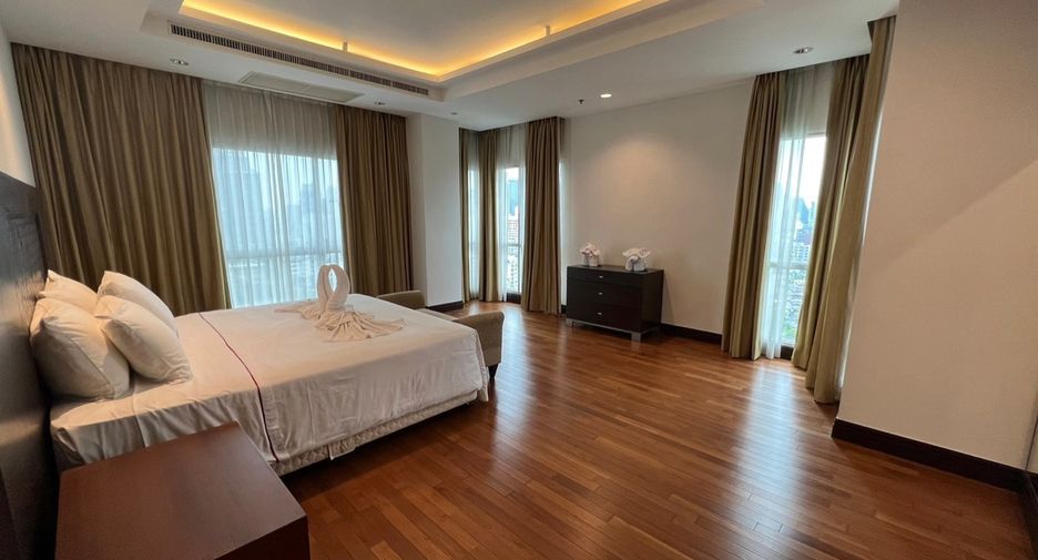 Condo en alquiler de 4 habitaciones en Pathum Wan, Bangkok