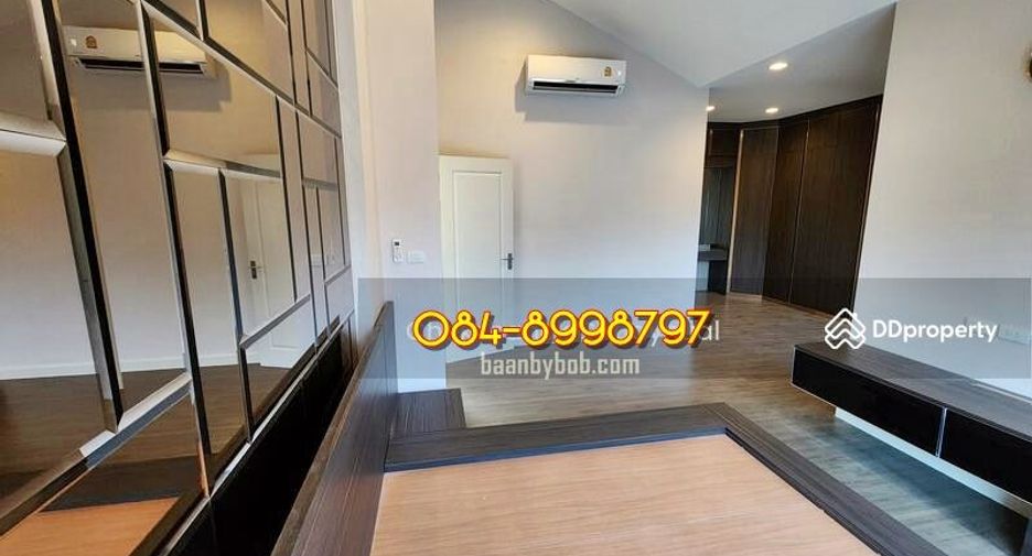 出售 5 卧室 独立屋 在 Pak Kret, Nonthaburi