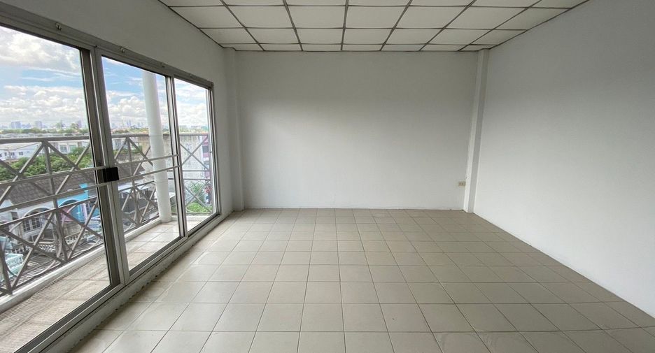 For sale 10 bed retail Space in Bang Kruai, Nonthaburi