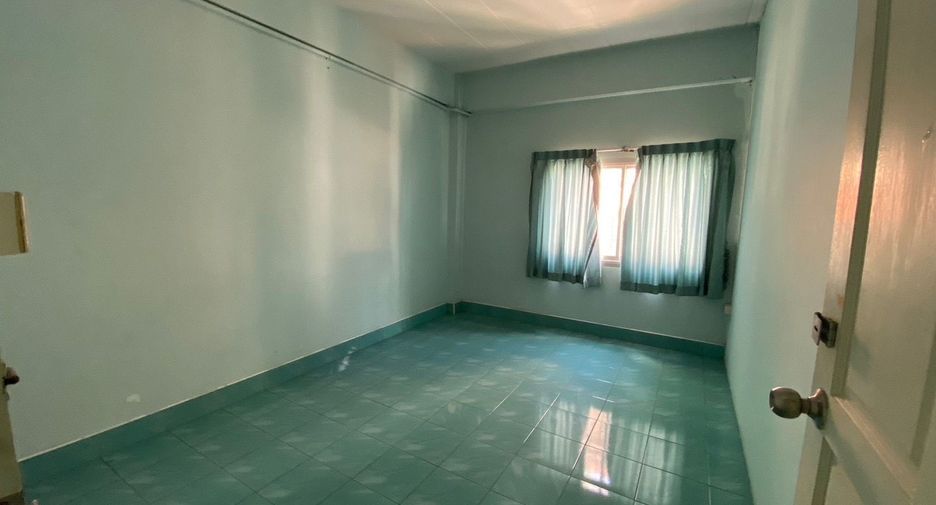 For sale 10 bed retail Space in Bang Kruai, Nonthaburi