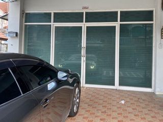 For sale 10 bed retail Space in Bang Kruai, Nonthaburi