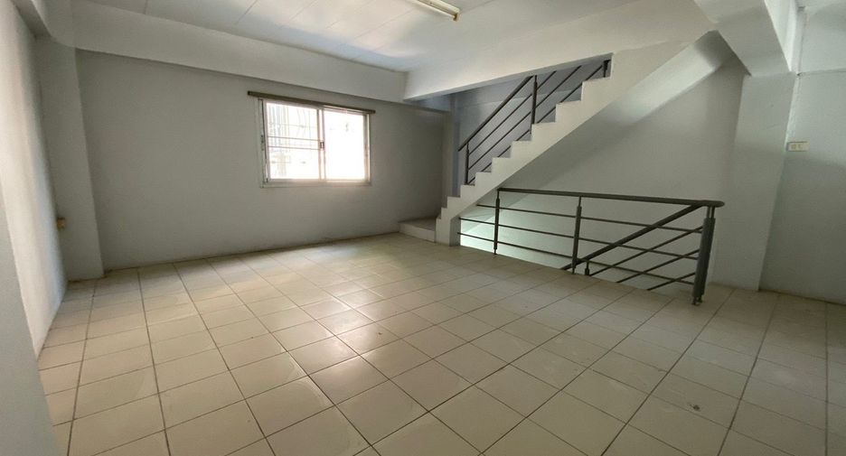For sale 10 bed retail Space in Bang Kruai, Nonthaburi