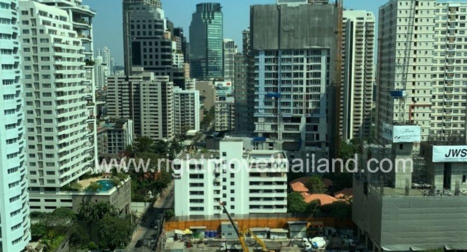 Wohnung zur Miete und zum Kauf mit 4 Zimmer in Khlong Toei, Bangkok