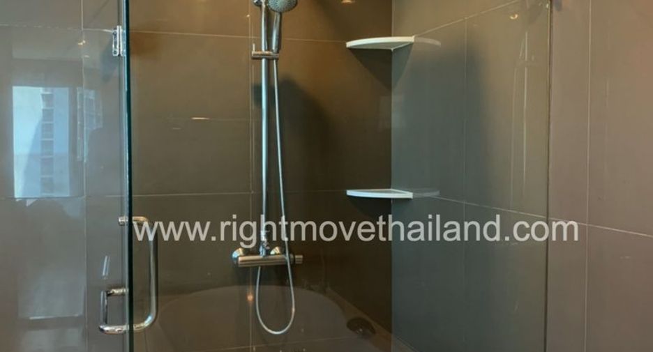 Wohnung zur Miete und zum Kauf mit 4 Zimmer in Khlong Toei, Bangkok