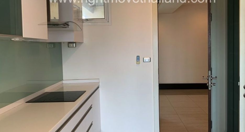 Wohnung zur Miete und zum Kauf mit 4 Zimmer in Khlong Toei, Bangkok
