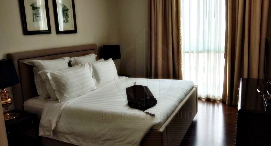 For rent 2 bedrooms condo in Pathum Wan, Bangkok