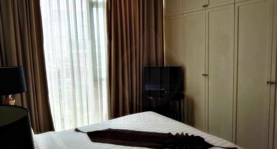 For rent 2 bedrooms condo in Pathum Wan, Bangkok