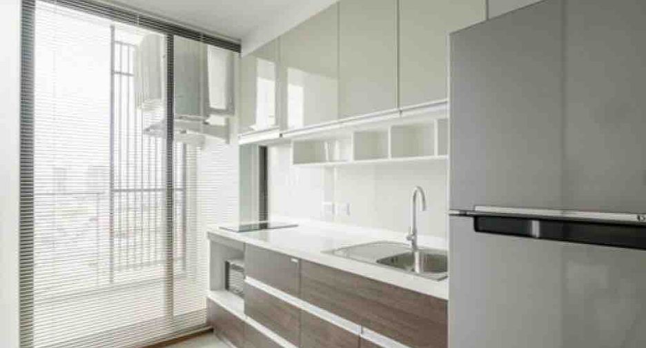 Condo en alquiler y en venta de 2 habitaciones en Khlong San, Bangkok