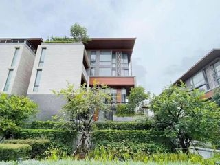 For rent 5 bedrooms house in Yan Nawa, Bangkok