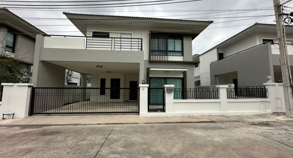 For rent 3 bed house in Si Racha, Chonburi