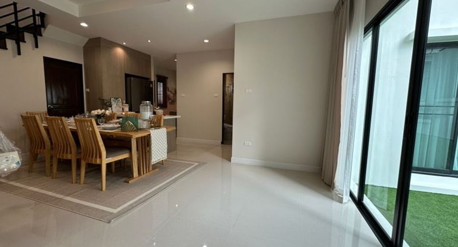 For rent 3 bed house in Si Racha, Chonburi