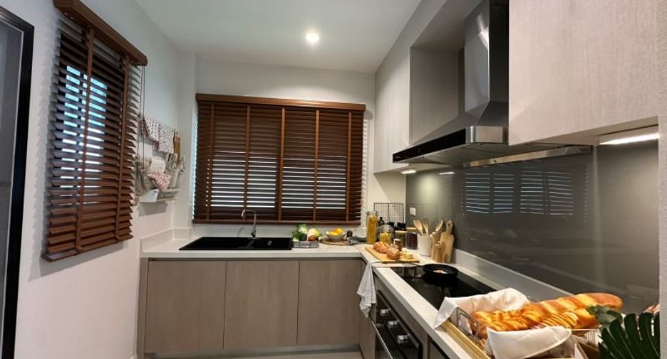 For rent 3 bed house in Si Racha, Chonburi