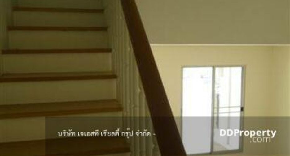For rent and for sale 3 bedrooms townhouse in Suan Luang, Bangkok