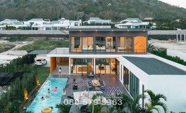 For sale 5 bedrooms villa in Hua Hin, Prachuap Khiri Khan