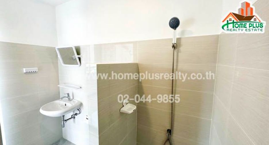 For sale 2 bedrooms townhouse in Pak Kret, Nonthaburi