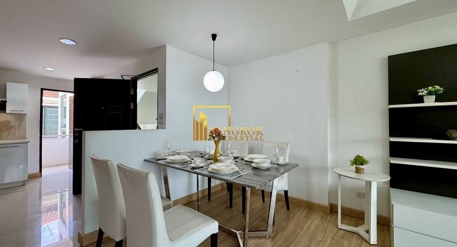 For rent 2 bedrooms apartment in Watthana, Bangkok